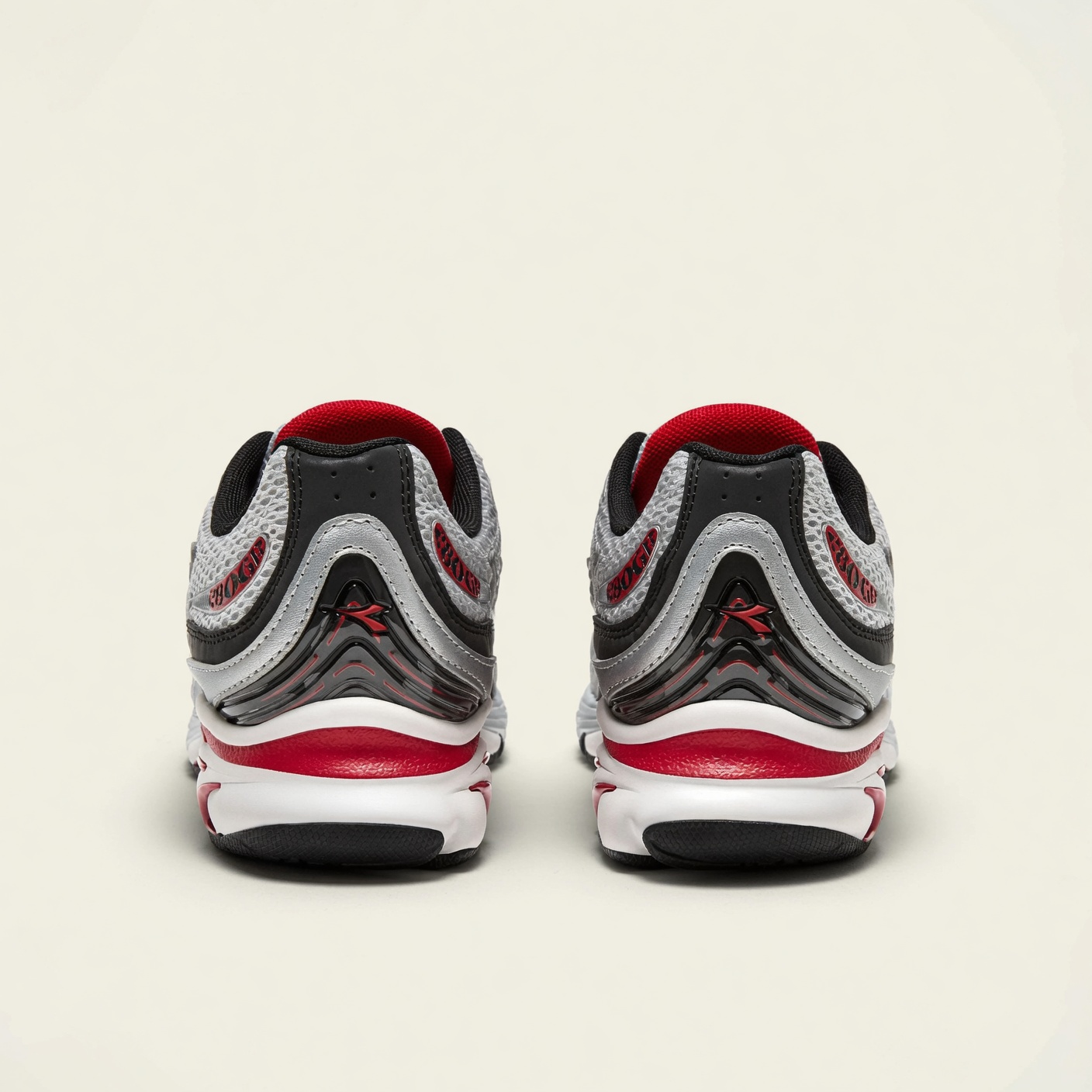 Diadora Mythos Propulsion 280 — Argent / Noir / Rouge vue 3